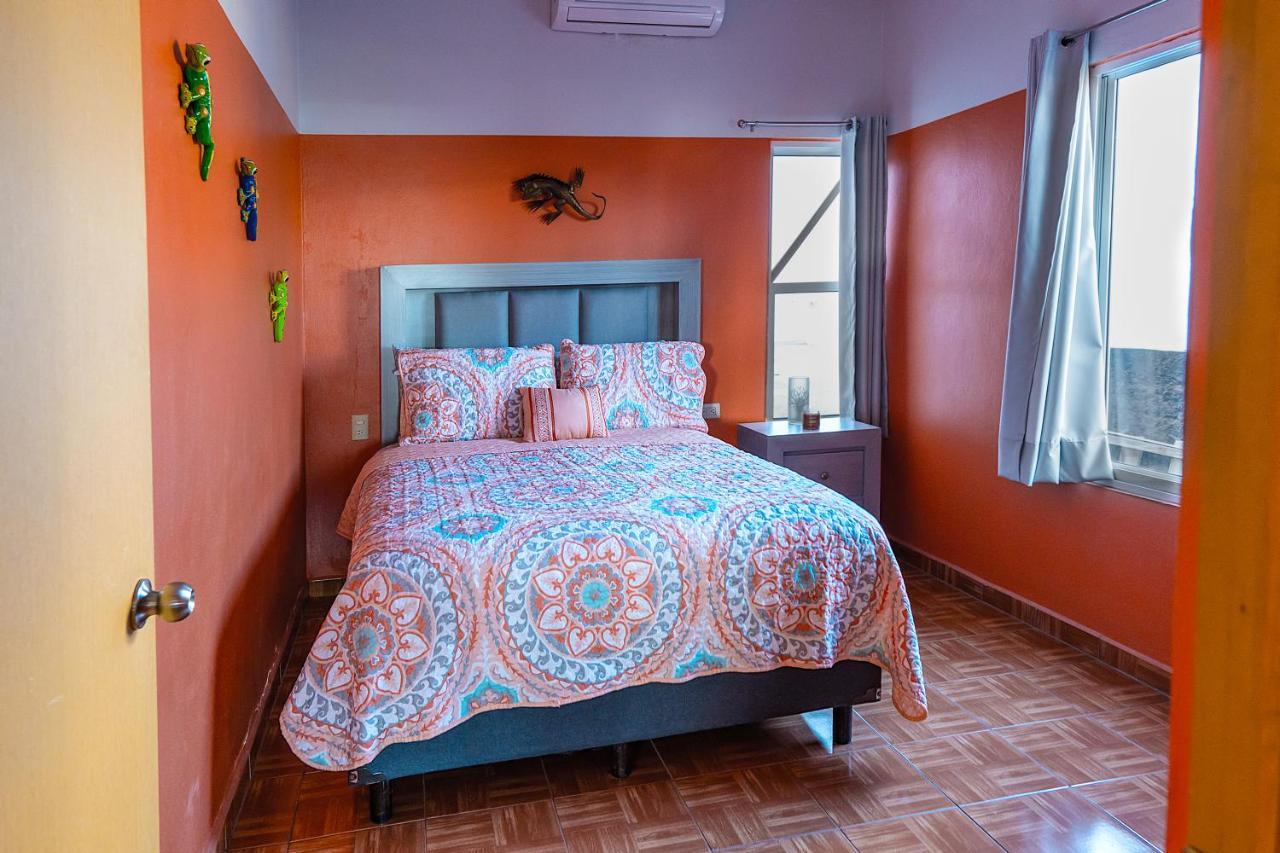 Casa Belen - Beautiful Beach View Home On Stone Island Isla La Piedra Extérieur photo